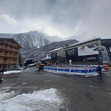 Suite Courmayeur Πανσιόν